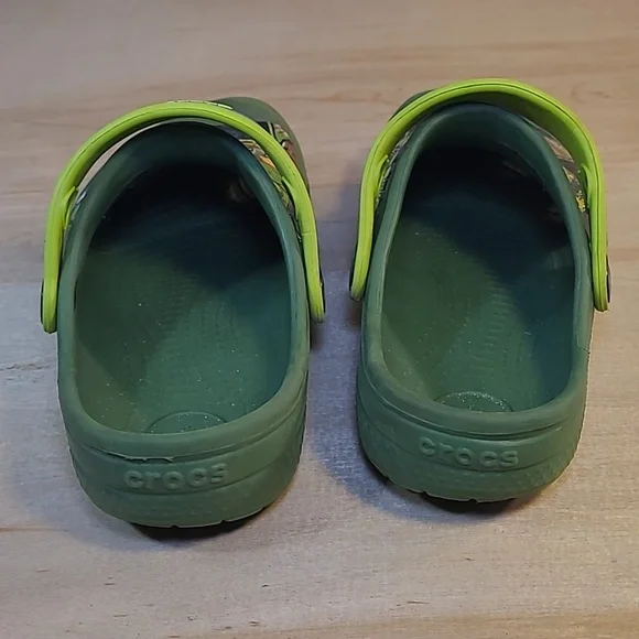 Crocs TMNT Kids Green and Yellow Clog Shoes - Picture 10 of 11